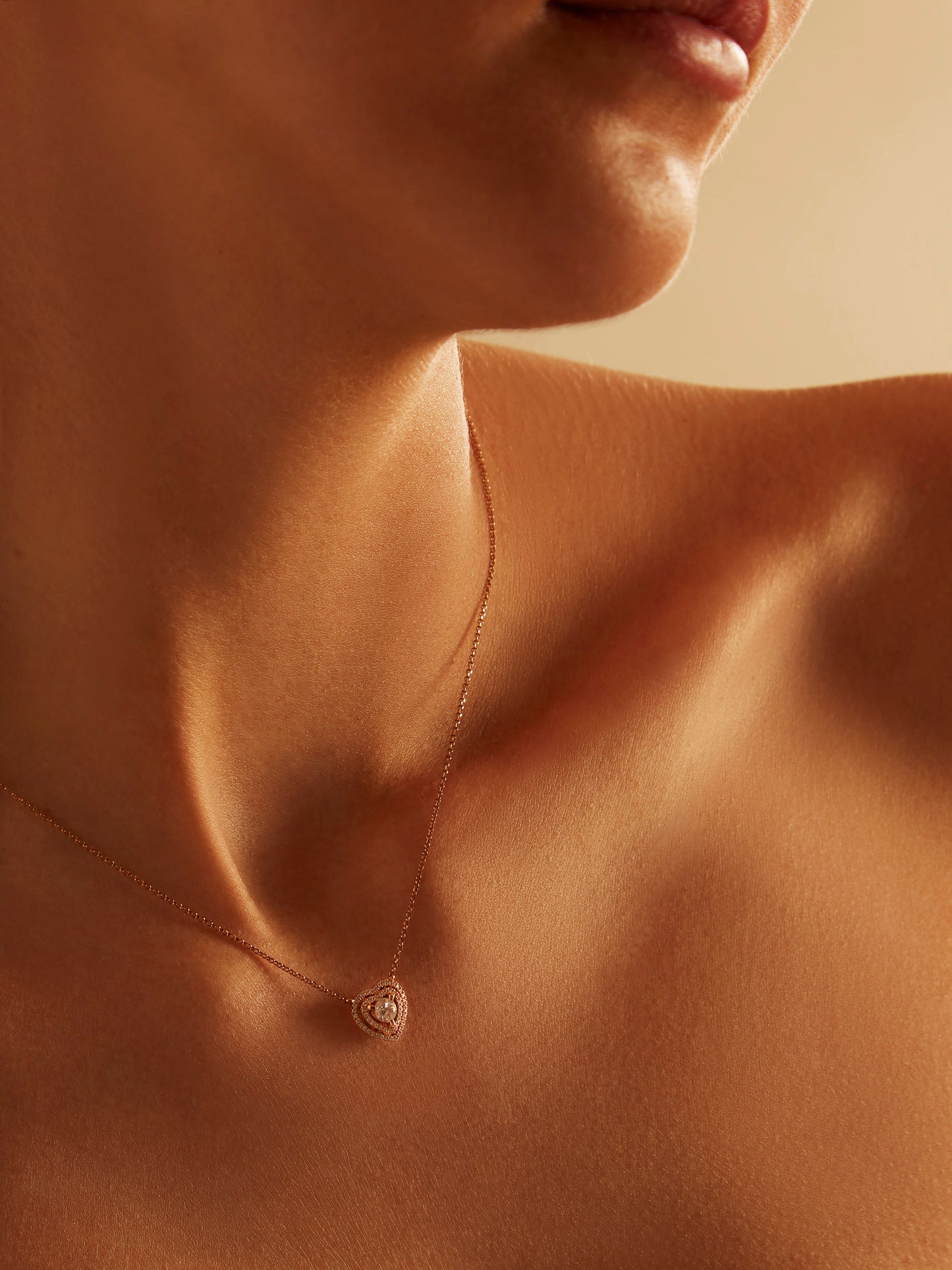 White Heart Necklace Lunaflolondon
